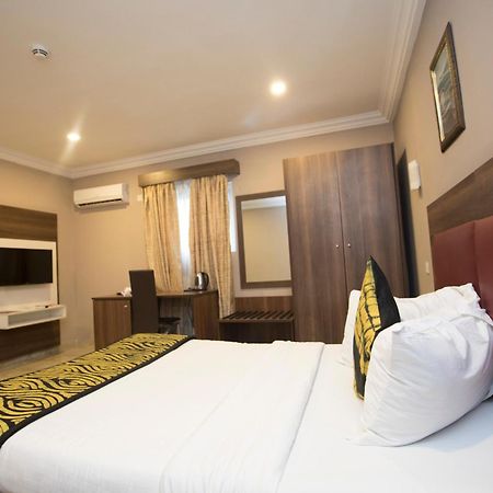 Visa Karena Hotels ポートハーコート エクステリア 写真